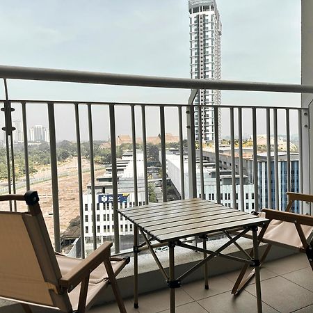 Teega Suites Puteriharbour By Wp Homestay Johor Bahru Luaran gambar